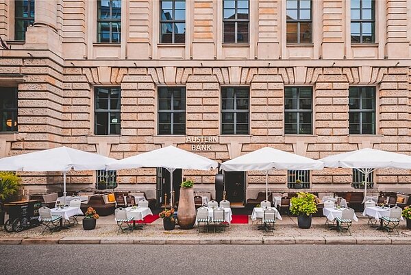 Blick auf die Terrasse des Restaurant Austernbank